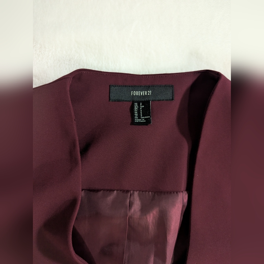 Forever 21 Women's Jacket, Burgundy Color, Size Small - Picture 8 of 8